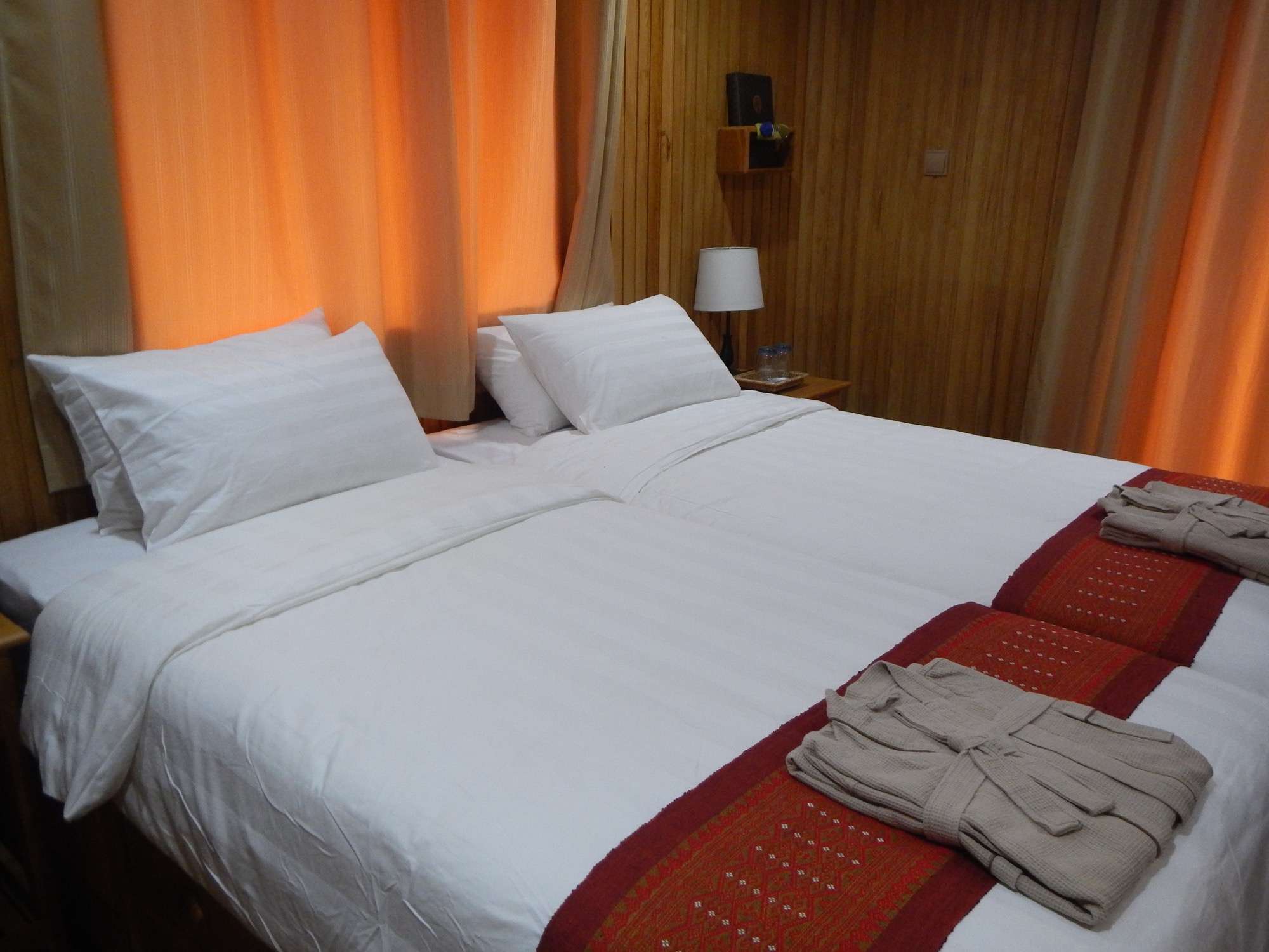 Pandaw RV Kha Byoo Pandaw Cabin.jpg